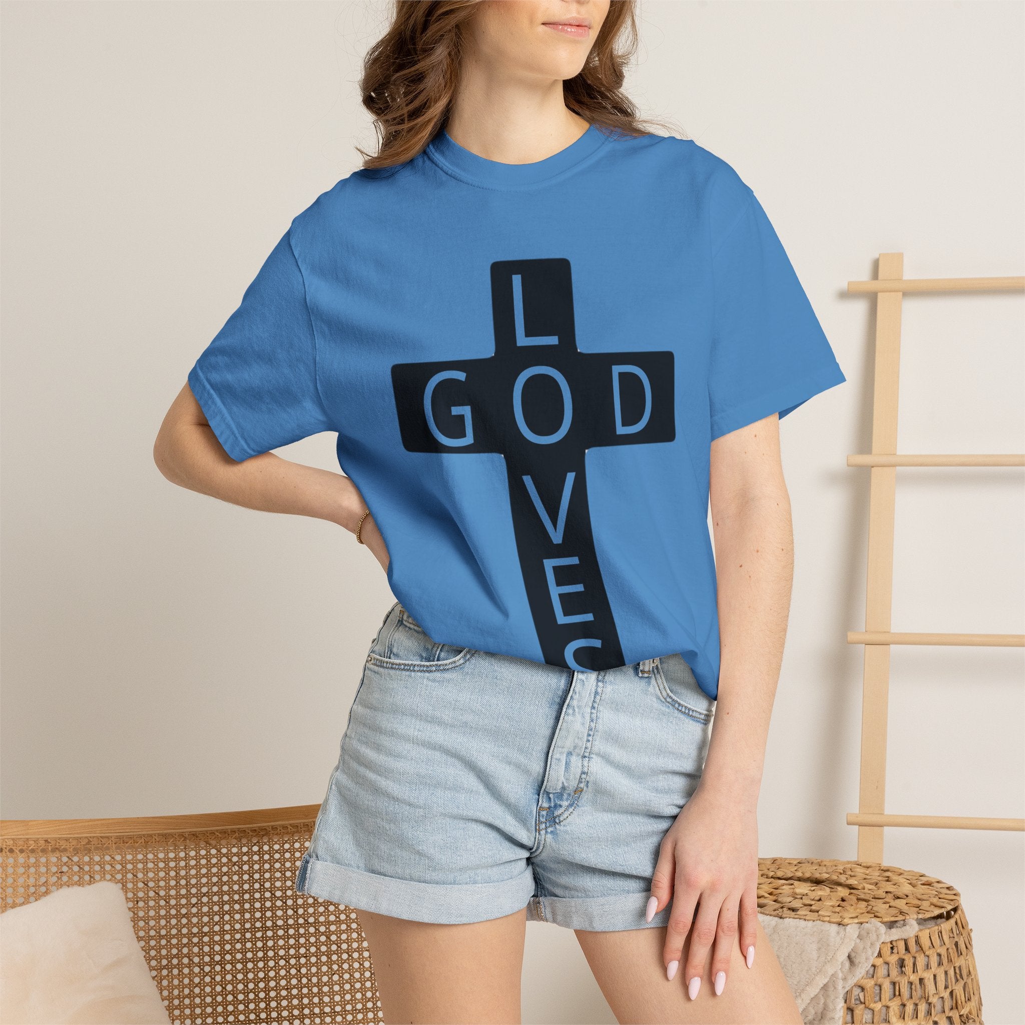 “God loves” Unisex T-shirt